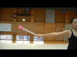 小円 手の甲が前 腕は45度に下げて youtube 体操の動画 新体操 手の甲