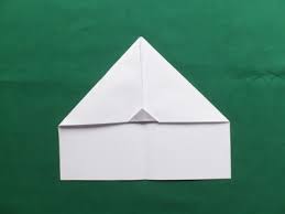 Ein flugzeug basteln und durch die lüfte fliegen: Flugzeug Aus Papier Papier Falten Mit Kindern