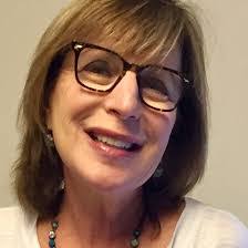 Jennifer Dunbar's Instagram, Twitter & Facebook