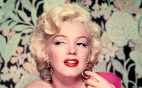 Marilyn monroe's exact age would be 94 years 8 months 14 days old if alive. Get The Look Marilyn Monroe S Iconic Beauty Glamsquad