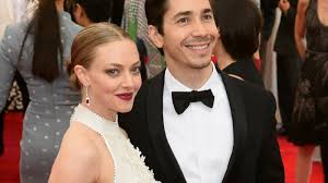 Amanda Seyfried Reveals Why Her Relationship With Justin Long Works Abc News If you want to download justin long high quality wallpapers for your desktop, please download this wallpapers above and. amanda seyfried reveals why her