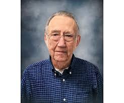 Earl Latham's Instagram, Twitter & Facebook