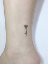 32 Small Tattoo Ideas For Women Crestfox Small Shoulder Tattoos Tattoos Small Tattoos
