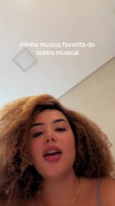 Os vídeos de malu rodriguez 🎙 (@malurdzz) com som original