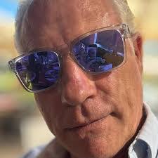 Eric Wojtowicz's Instagram, Twitter & Facebook