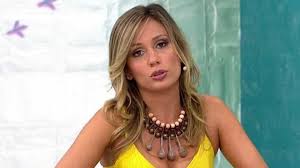 Em 2005, já namorando o dono da redetv, amilcare dallevo, foi ofendida no ar pelo. Luisa Mell Sobre Luta A Favor Dos Animais Vivi Cenas De Terror