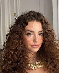 Kelsey Simone (@k.els.e.y) • Instagram photos and videos