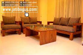 Tidak ketinggalan sofa untuk ruang tamu dengan model amorist 321, di mana anda akan mendapatkan sofa berkualitas dari bahan kayu meranti dan tidak hanya hemat tempat, model sofa bentuk l juga sangat pas dipasangkan dengan meja ukuran apapun, termasuk meja tamu minimalis. Kursi Tamu Minimalis Kayu Model Modern Produksi Asli Jepara