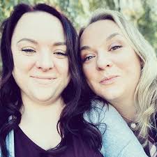 Tiffany & Erica (@sisterleerv) • Instagram photos and videos