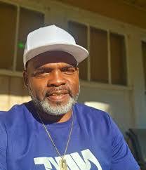 Donald Sledge's Instagram, Twitter & Facebook