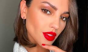 To pull your look together, a sweep of blush in the same color family as your lipstick is flattering. Latina Celebrities Who Look Super Fierce Wearing Red Lipstick Mamaslatinas Com