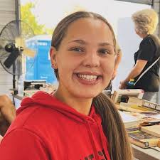 Grateful to Rutgers University—Camden & the fantastic student volunteers  they sent us yesterday 🤩 They were a wonderful addition to our pop-up  libraries at Walter Rand Transportation Center & Cathedral Kitchen 📚