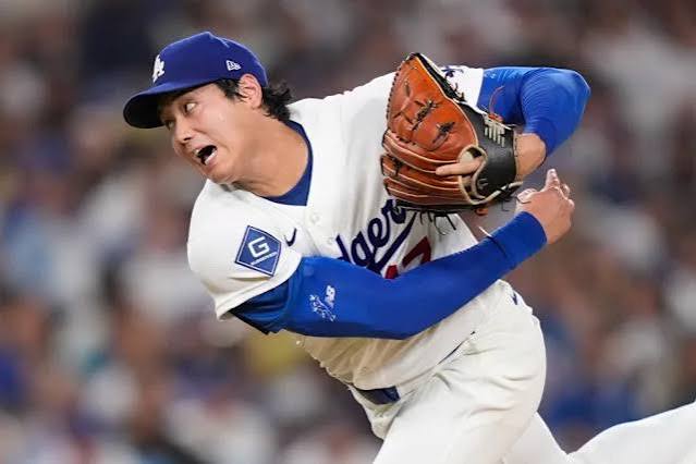 Shohei Ohtani pitching timetable changes again after 'regression' with left knee - Yahoo Sports
