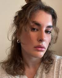 Another lil' reminder about the show tonight at Saturn Bar. Don't let the  rain keep you from missing angel songstress @kassivalazza and Jeff Boston  and myself with a band!!! (@maxbienkahn , @cheecharron