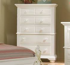 The bench is straight out of a country cottage. Top 10 Graphic Of White Cottage Bedroom Furniture Patricia Woodard