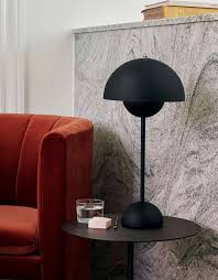 Se den populære trådløse flowerpot mini, som er med batteri i alle farver her. Flowerpot Table Lamp Replica Mooielight Weisse Tischlampe Lampentisch Retro Lampe