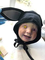 DIY BABY BAT COSTUME.. how cute is this?!!! So easy & Adorable...love it!  🦇 http://tellloveandparty.com/2014/10/tell-monster-family-costume-diy.html