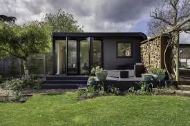 6 jedál na podporu mladej a rušnej rodiny. Garden Trends 2021 Our Top Predictions For Outdoor Style In The New Year Real Homes