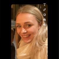 Abby Mitton's Instagram, Twitter & Facebook