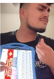 No instrument? No problem😉 No soy acordeonista *** Después de ti