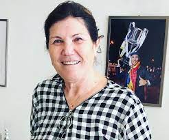 Bulgarian, chinese, czech, danish, dutch, english, estonian, finnish, french, german, greek. Maria Dolores Dos Santos Aveiro Bio Facts Struggles Family Life Of Cristiano Ronaldo S Mother