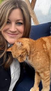 Laurie Barta's Instagram, Twitter & Facebook