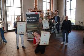Ehrenamtspreise Verliehen Stadt Nurnberg Und Tucher Wurdigen Helden Des Alltags Nurnberg