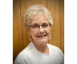 Lydia Eason's Instagram, Twitter & Facebook