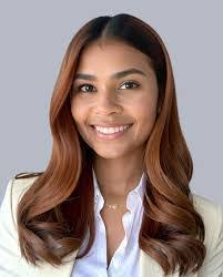 Alejandra Cendejas's Instagram, Twitter & Facebook