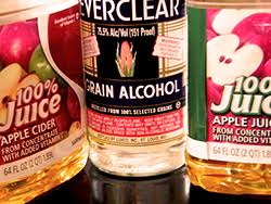 Everclear apple pie party shot drink (this drink tastes exactly like apple pie) in a large pot, pour 1 gallon of apple juice and apple cider, each. Hot Apple Pie Shot With Everclear Thefndc