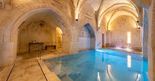 El hotel que abraza el monasterio más mimado de Castilla y León