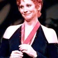 Donna Laque's Instagram, Twitter & Facebook