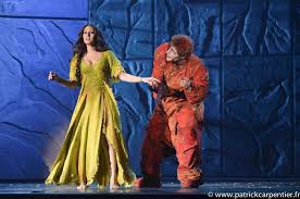 Belle, красавица belle, le temps des cathédrales, ave maria païen, bohémienne, lune, à boire ! La Comedie Musicale Notre Dame De Paris De 2017