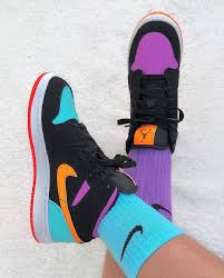 Air Jordan 1 Multicolor Wer Wurde Fertig Werden Shoes Sneakers Jordans Jordan Shoes Girls Nike Air Shoes