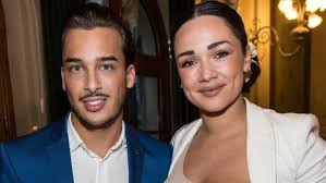 Jazz Et Laurent La Bataille Des Couples Leur Bebe Chelsea Et Une Bague De Fiancailles Sur Instagram Chelsea Jazz Et Couple