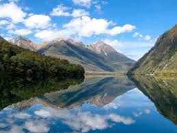 Nueva zelanda, la última frontera del pacífico sur, asentada sobre una de las plataformas continentales más antiguas del mundo, es un país insular de exuberante naturaleza, economía. Turismo En Nueva Zelanda 8 Lugares Que Debes Visitar