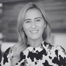 Melissa Lenker's Instagram, Twitter & Facebook