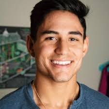 Aaron Tunney's Instagram, Twitter & Facebook