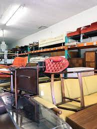 A Guide A Secret Spot In Los Angeles For Great Vintage Thrift Furniture Thrift Store Furniture Los Angeles Vintage Furniture