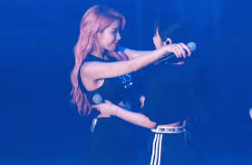 Menos triste do que parece. Mamamoo Korean Girl Group Page 906