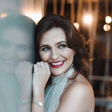 𝓛𝓸𝓻𝓮𝓷𝓪 𝓥𝓲𝓵𝓵𝓪𝓵𝓸𝓫𝓸𝓼 (@lorenavillalobosv) • Instagram photos  and videos