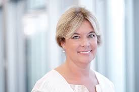 Sharon Summer's Instagram, Twitter & Facebook