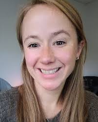 Leanne Stiles's Instagram, Twitter & Facebook