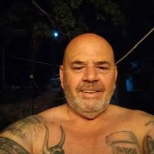 If you were born in or before the 70s, give me a hi 👋