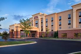 0.5 km from america's center, the venue is also 1.2 km away from busch stadium. Lake County Illinois Cvb Official Travel Site Hampton Inn And Suites Libertyville