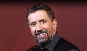 Τα «έσπασε» το πρωτοχρονιάτικο «στην. 7gfocdife Wscm