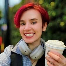 Mia Holt (@MiaHoltWriter)