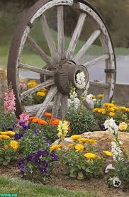 Wagonwheel3 Farmhouse Landscaping Front Yard Landscaping Front Yard I mean, turning a mundane, shriveled and dull landscape into something attractive is not an easy task, of course.