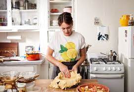 Alison Roman Cooks Thanksgiving In A Very Small Kitchen Published 2019 Thanksgiving Cooking Sour Cream Potatoes Cooking