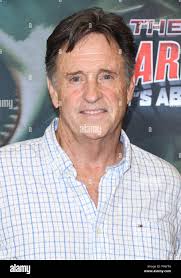 The doctor in fair city did he play the pilot in father Ted ? 😂